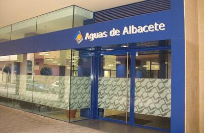 IU denuncia que Aguas de Albacete sigue sin dar cuenta al Ayuntamiento sobre el número de cortes de aguas a familias en los últimos dos años