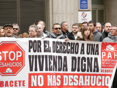 CONCENTRACIÓN DE STOP DESAHUCIOS EN ALBACETE