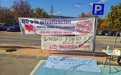 Nueva  proptesta contra la precariedad en la que García-Page mantiene al Hospital de Villarrobledo