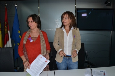 IU presenta moción conjunta con PSOE en contra de la violencia de género