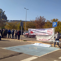 Nueva  proptesta contra la precariedad en la que García-Page mantiene al Hospital de Villarrobledo