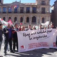 Manifestación en Toledo contra los recortes sociales, la reforma laboral y el "tijeretazo" a las pensiones. 27-2-2011